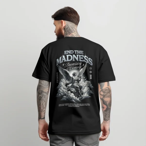 koszulka-oversize-czarna-z-nadrukiem-end-the-madness-tyl