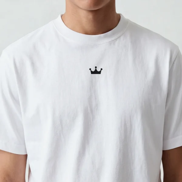 koszulka-oversize-biala-z-nadrukiem-The-Empire
